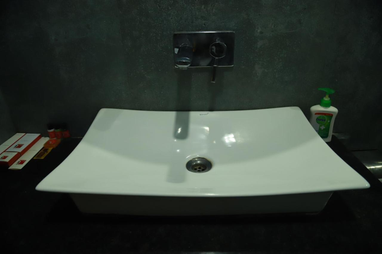 גאיה Hotel Sukhdeo Palace מראה חיצוני תמונה